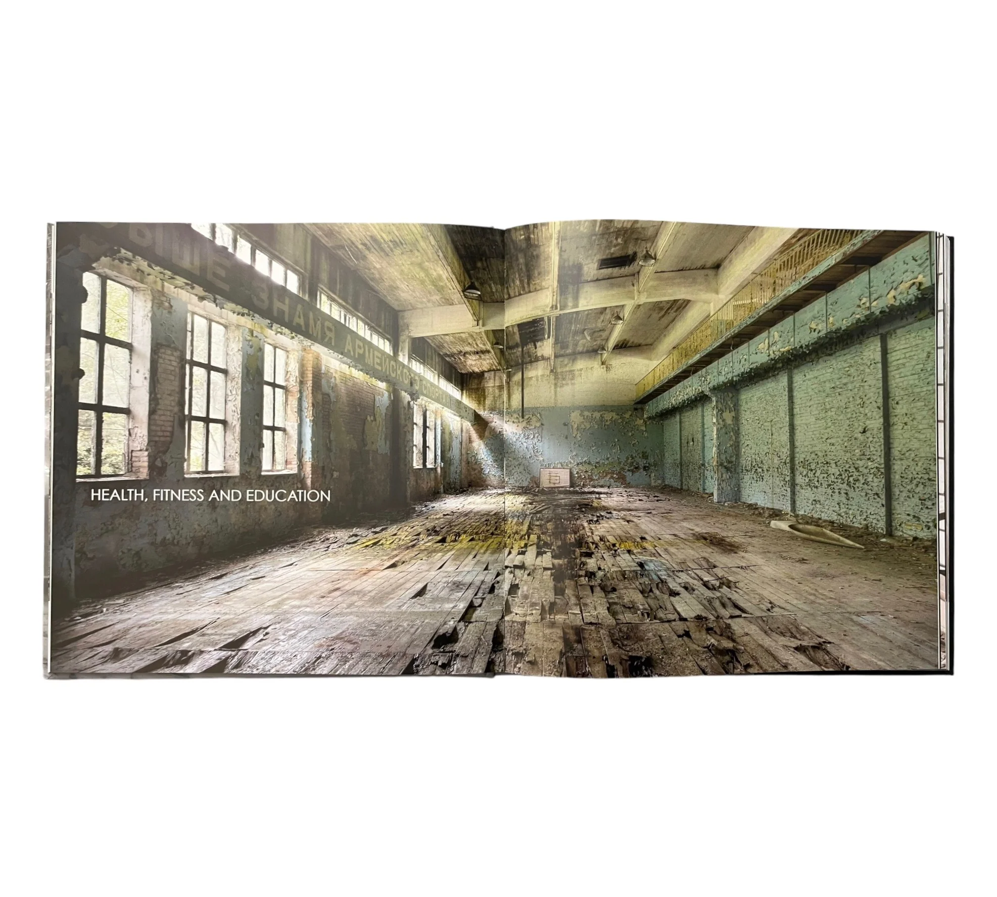 Rebecca Litchfield: Soviet Ghosts - Image 13