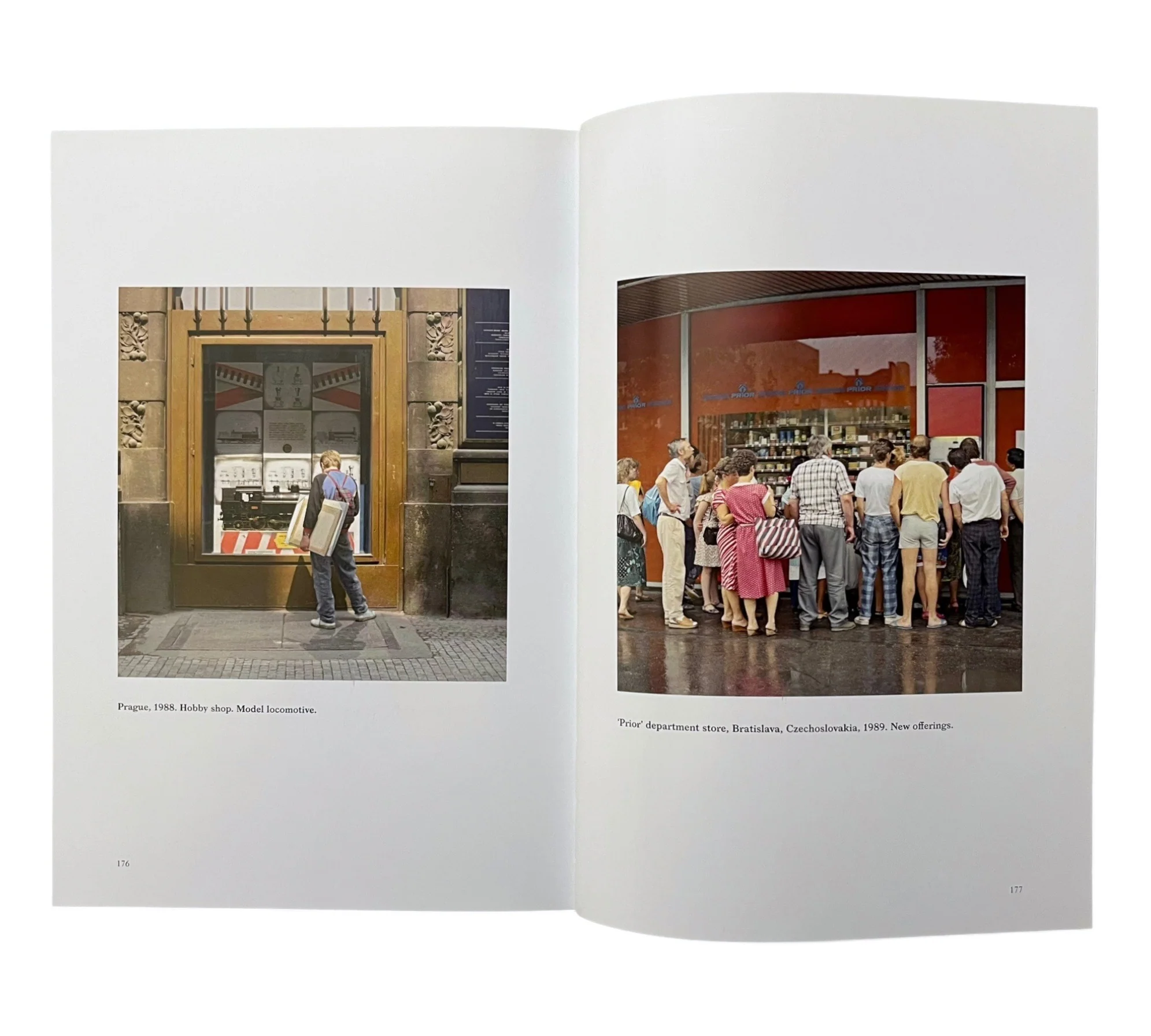 David Hlynsky: Window-Shopping Through the Iron Curtain - Image 10